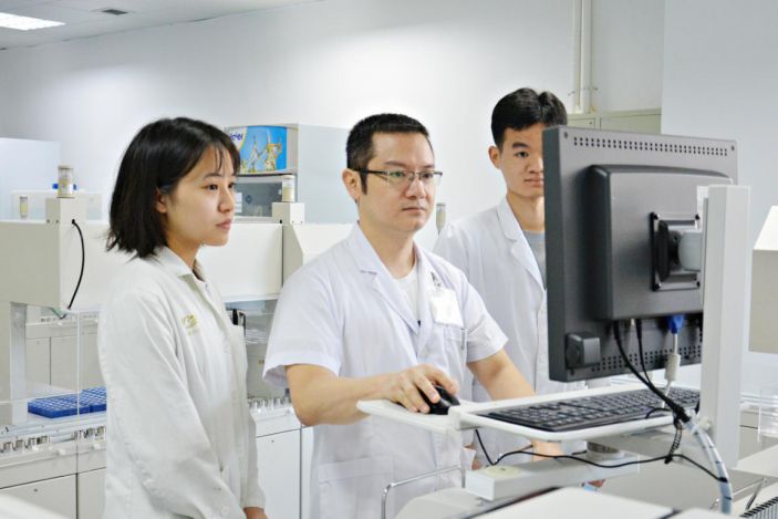 我院啓用智能自動化檢驗流水線